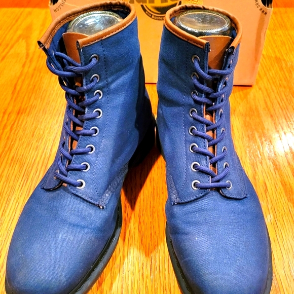 Made in Asia Doc Marten boot. - Picture 2 of 8